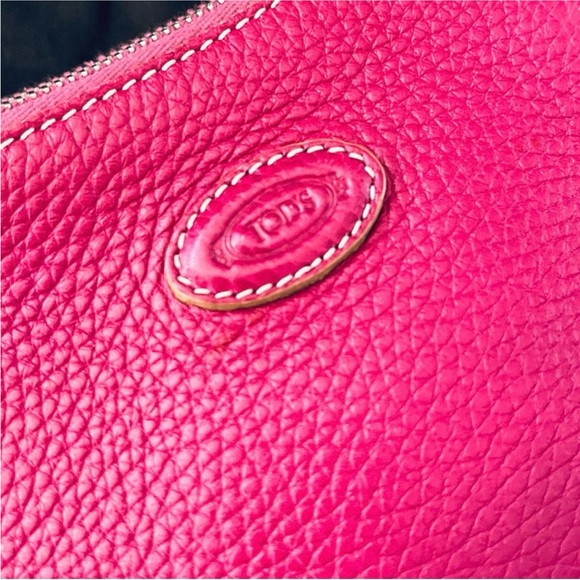 Tod's Fuchsia Leather Shoulder Bag - Picture 8 of 11